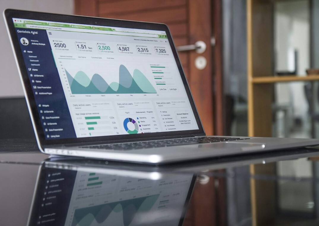 data analytics dashboard